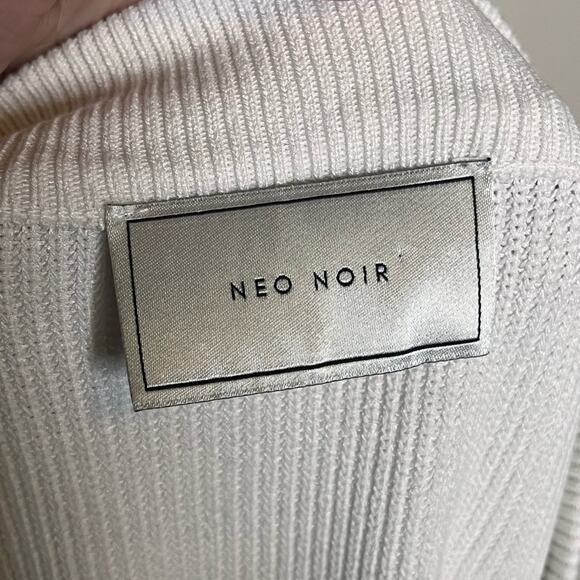NEO NOIR white & black stripe 3/4 wide sleeve sweater size medium classic spring - Picture 5 of 7